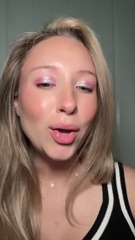 This glitter eyeshadow wow#glittereyeshadow #halfmagic @Half Magic 