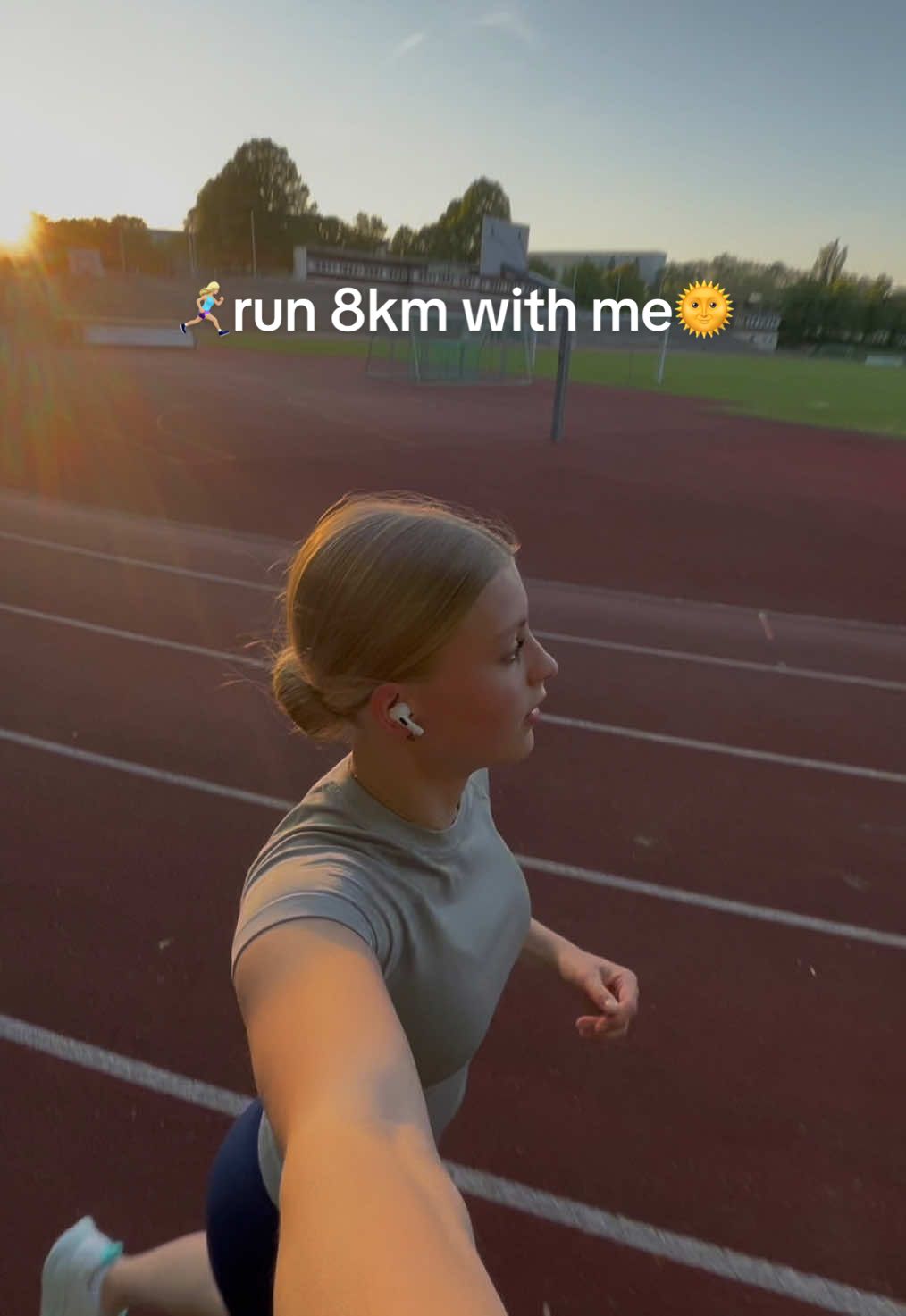 8km in 42 min 🥹🌞🏃🏼‍♀️‍➡️ #running #runnerthings #gymtok #runtok #runningmotivation #runwithme #laufmotivation #gymmotivation #runningshoes #gymgirlthings #gymlife #fyp #sunsetrun #oace 