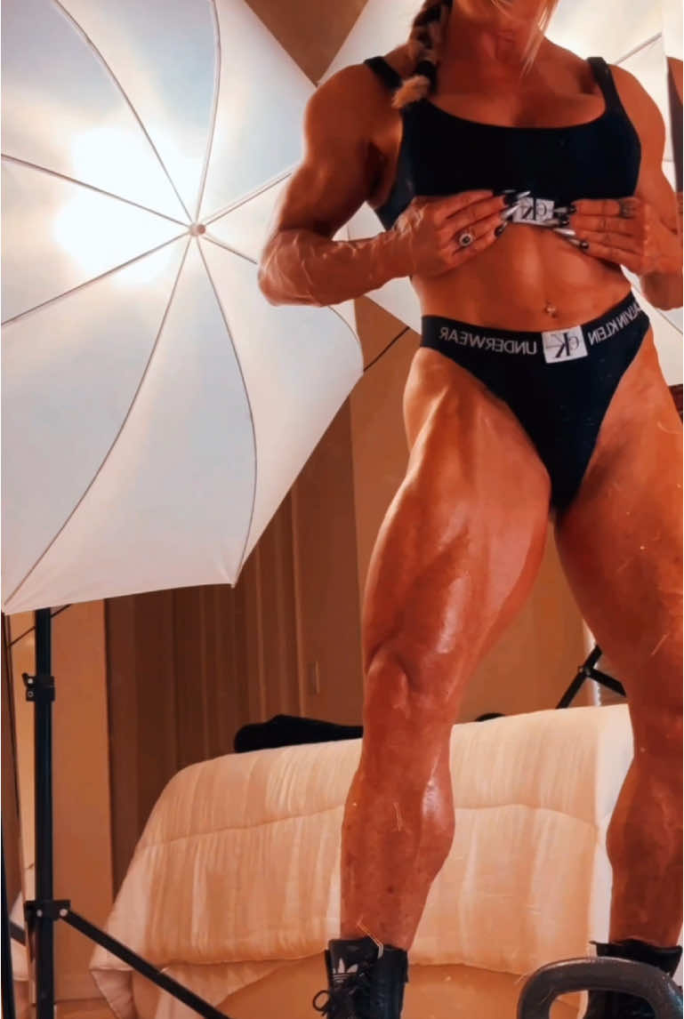 No excuses! 🏋️‍♀️You can do it at home 💪 Excuses don’t built muscles, action does! Every rep counts, no matter where you are. Home workouts are just effective 💪 just focus on consistency, not perfection.  Let ‘a crush those goals together! Get up, get moving, and show up for yourself!  🫵you can do it! . . . . . . . #monicamartin #ifbbpro #flex #muscle  #homeworkout   #noexcuses   #fitnessjourney   #workoutmotivation   #stayfit   #fitathome   #healthylifestyle   #consistency   #motivation   #homefitness   #sweatitout   #yougotthis   #fitspo