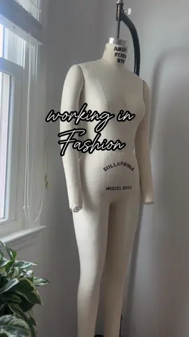 your sign to work in fashion ✨#fashioncareer #fashiontok #fashiondesign #CapCut 