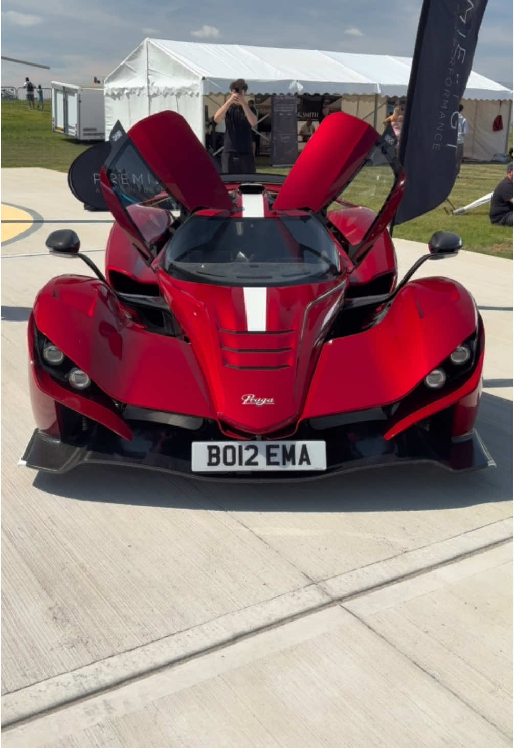 #praga #pragabohema #hypercar 