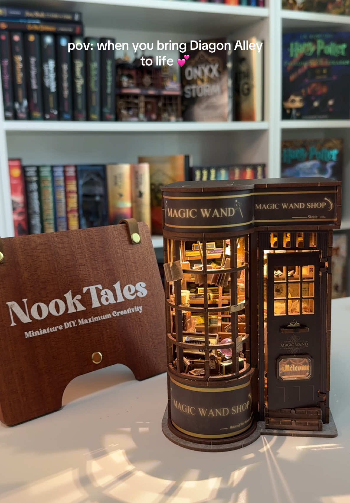 Perfect gift ideas for your potterhead friends! #potterhead #harrypotter #diyideas #diagonalley #diyproject 