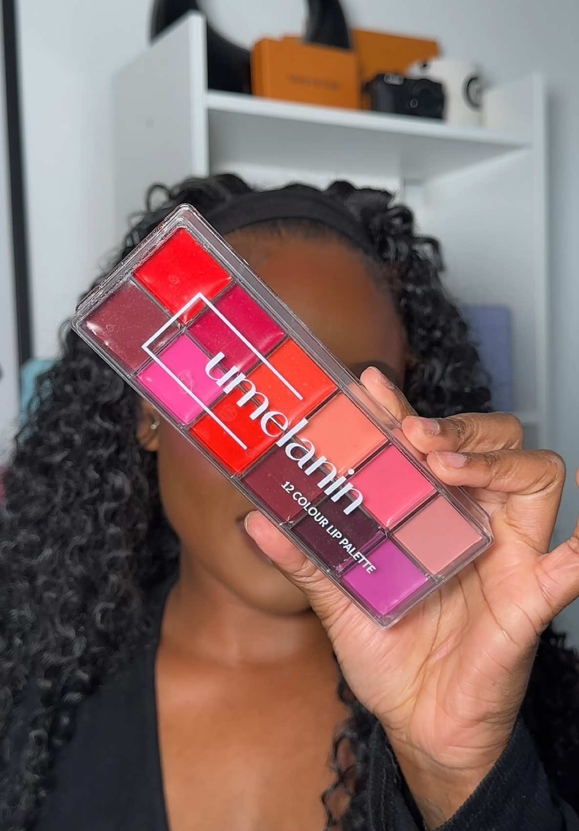 1 pallet 12 colours, I’m obsessed!! Which one you choosing? 💋 @umelaninbyfaithlyn  #lipcombotutorial #lipcombo #makeup #blackgirllipcombo 