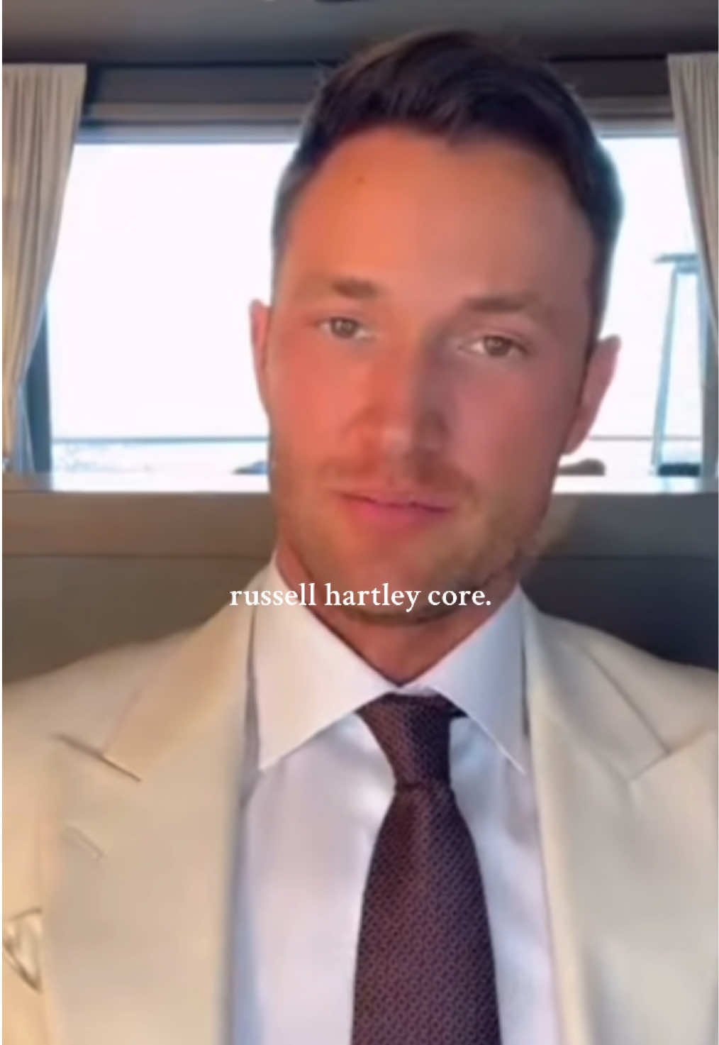 HAHA love him @Russell Hartley 😭🩵 #russellhartley #providermen #mindsetmotivation #moneytalks #foryoupage #explore #foryouu 