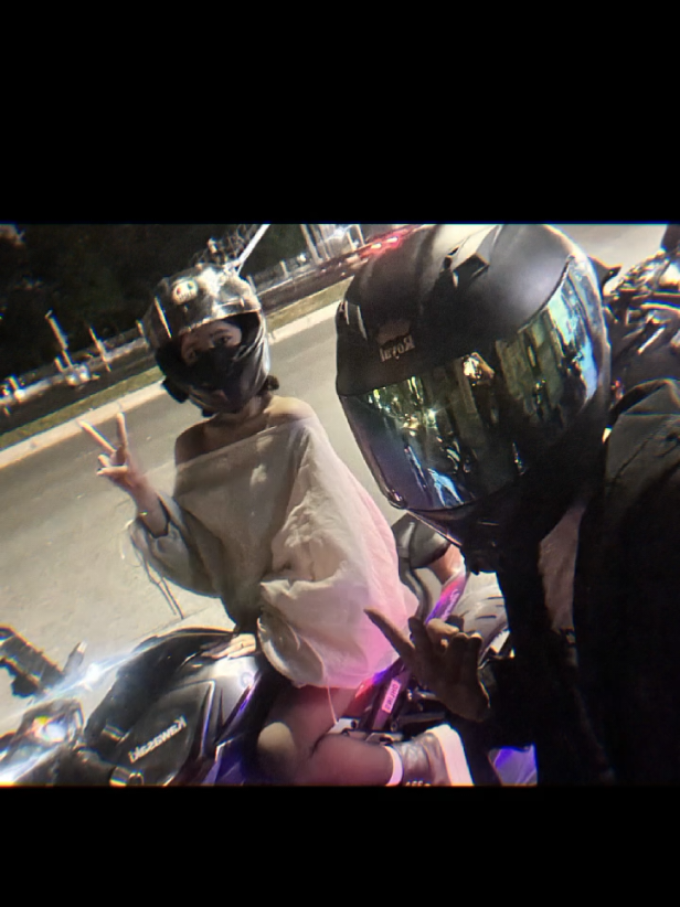 Chị em mãi đỉnh :))) #CapCut #xuhuong #fyp #meocbr #thươngsói🐺 #cbr150r #z1000kawasaki #r15v3 #motorcycle #biker 