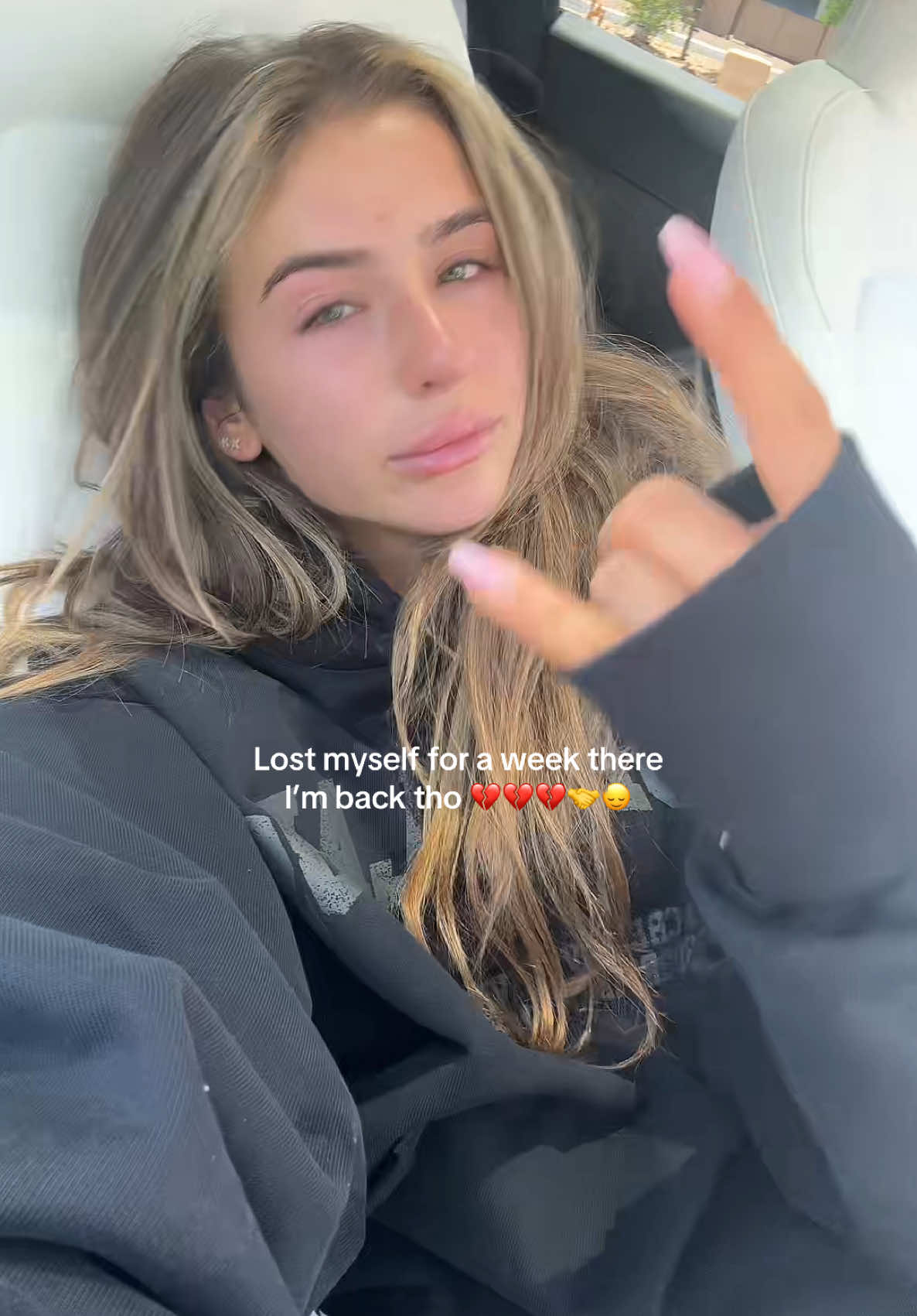 the way yall were dming me like girl are u gooooodddd ahaha love yall 