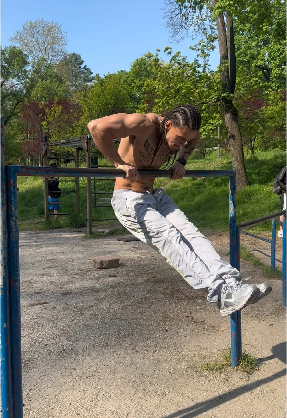 Milan show day with a Cali pull session #Fitness #fyp #calisthenics #crg 