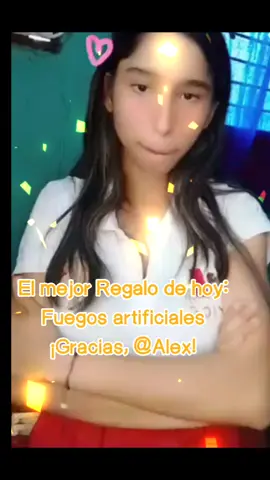 Uno de los mejores Regalos en mi LIVE. ¡Alex, gracias por apoyar mi contenido! @Alex #tiktoklive #livehighlights #livegift #fireworks #fuegosartificiales 