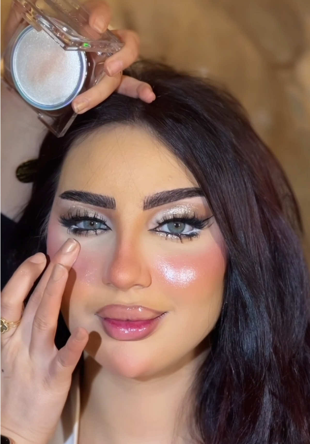 الخليجى معروف عند نور المراكبى وبس. ❤️.  #makeup #tiktok #trending #الشعب_الصيني_ماله_حل😂😂 #ميكب_ارتست #tutorial #wedding #weddingtiktok #fb #fyp #foryou #fy #beauty #capcut #artist #makeupartist 
