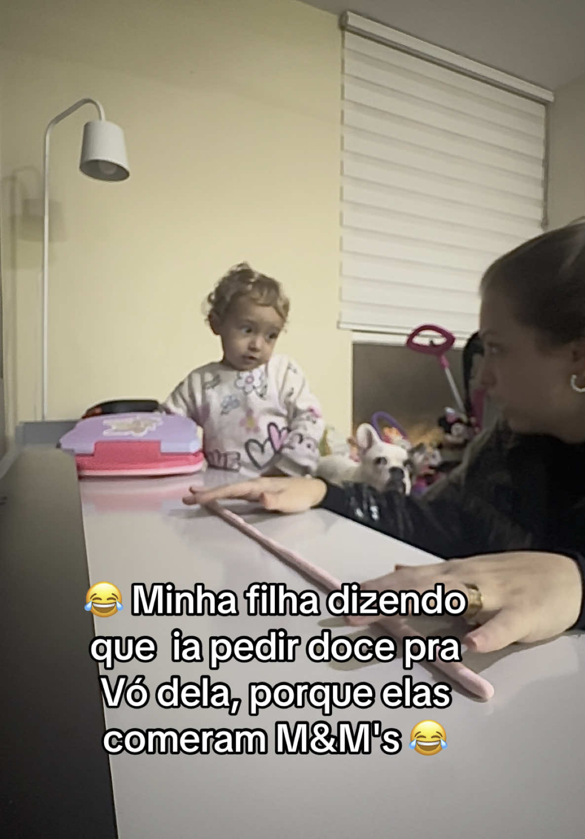 Essa vovó, só apronta né? 😂 #bebe #bebestiktoks #humor #maternidade #vovó #maedemenina #fyp #foryoupage 