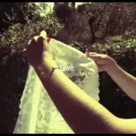 | #ultraviolence | Give me all of that ultraviolence.  #paratii #lanadelrey #fyp #viralvideos  (si queda en flop lo borró 💔)