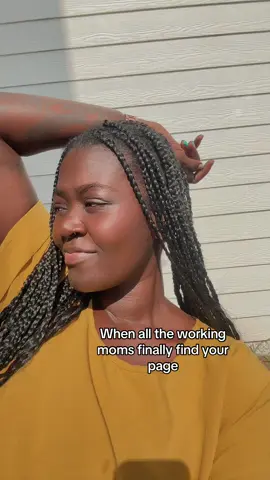 We a lil unhinged and over caffeinated but it’s fun here I promise 😂😂😂 #workingmama #funnymoms #singlemama #glorilla #blackbeauty #momlife 