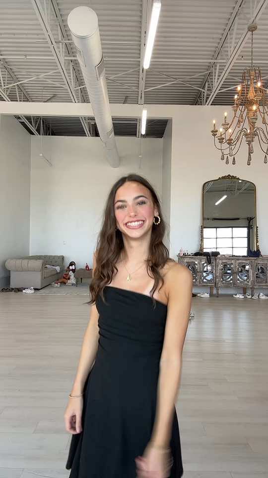 photoshootttt #fyp #dance #trending #trendingdance #fyp #dancetok #outfit 