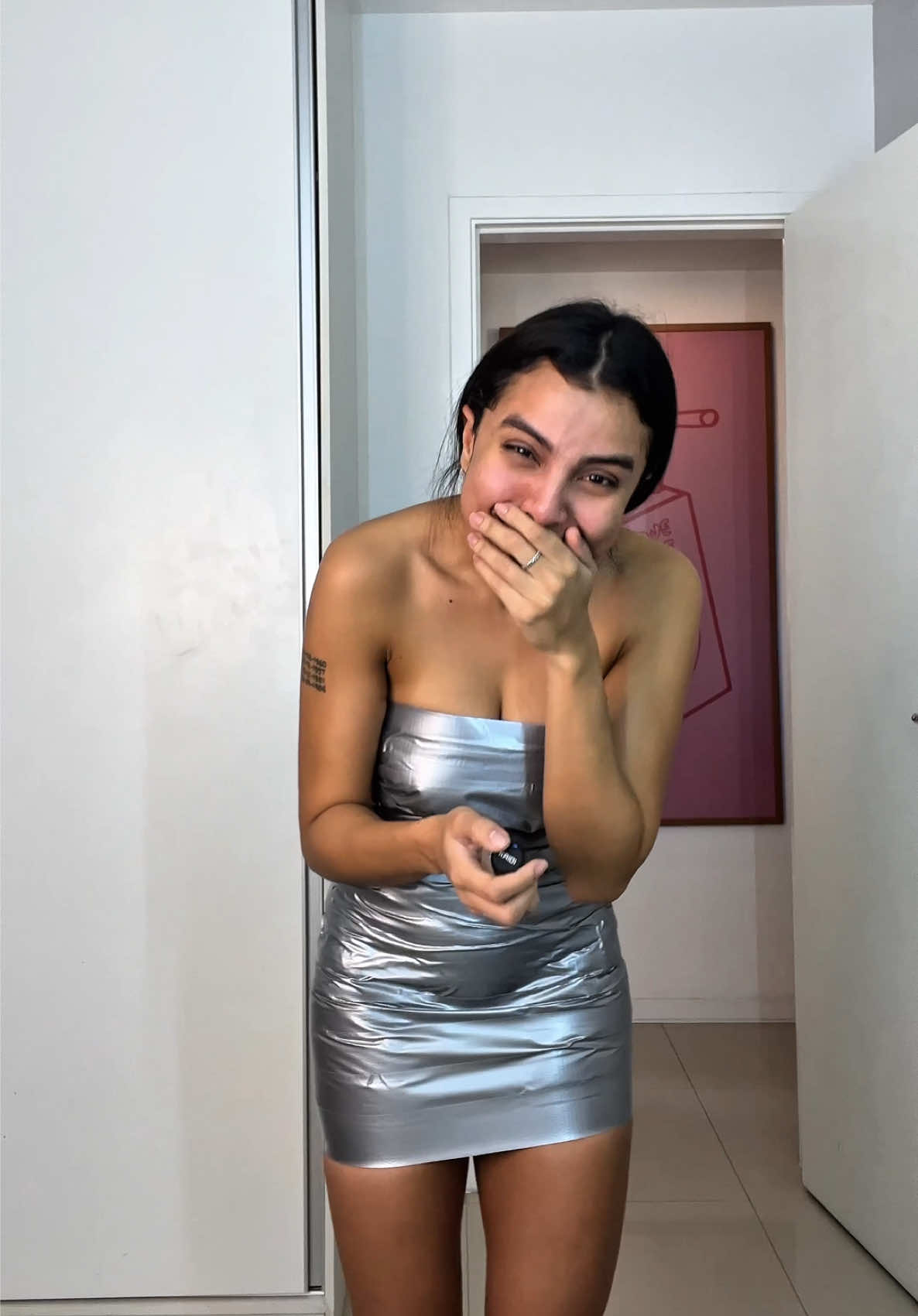 VESTIDO DE SILVEE TAPE, (pior decisão que ja tomei na vida) 