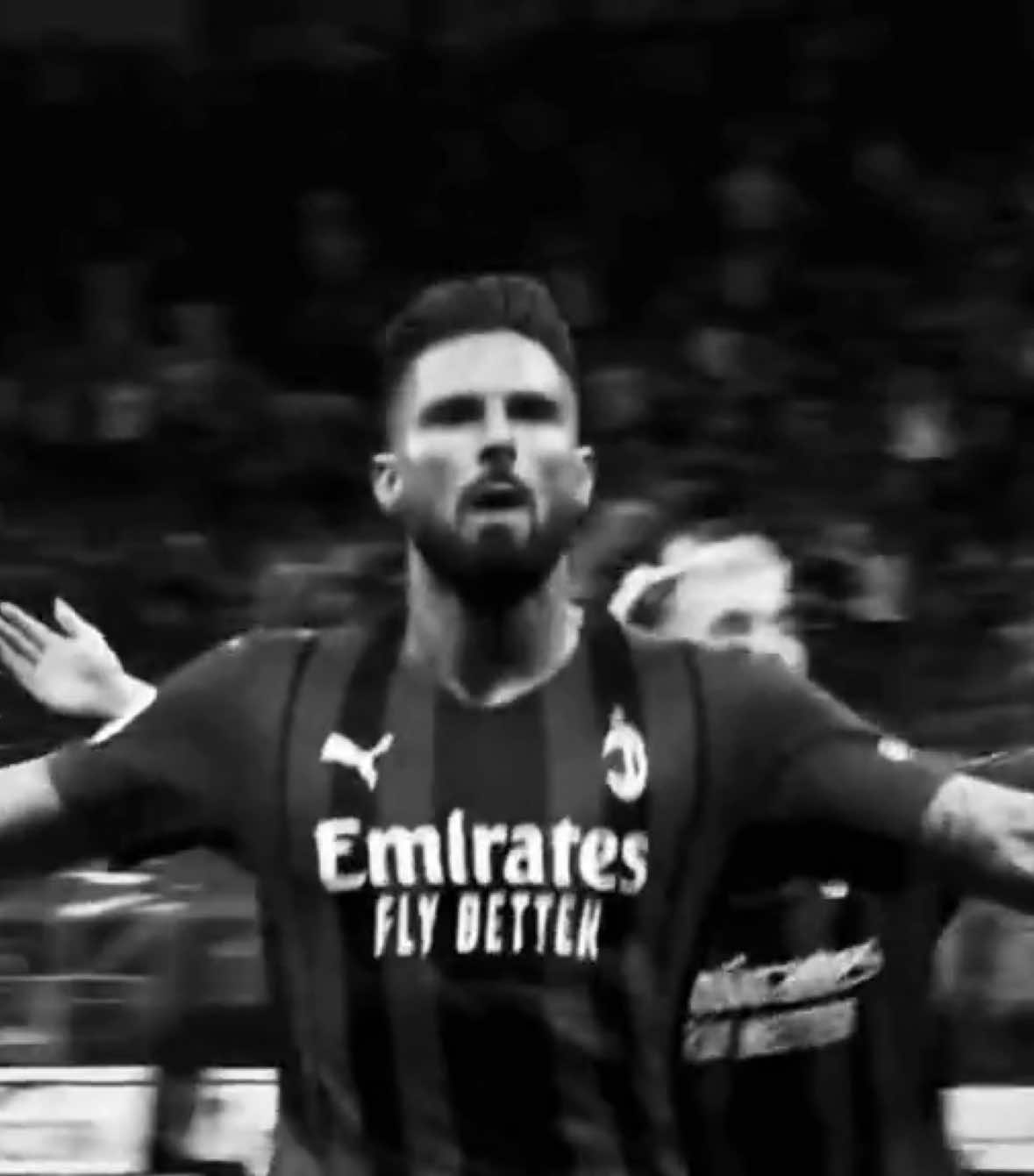 وينك اليوممم 💔💔.#acmilan 