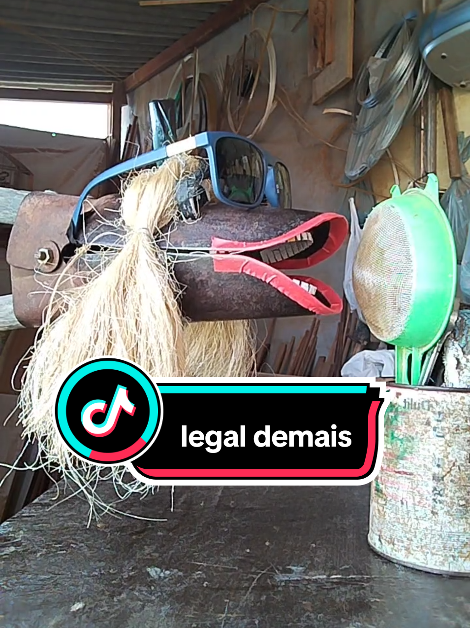 A responder a @abdoulazizdioum4 cavadeira cantando #dublagem #cavadeira #ferramenta 