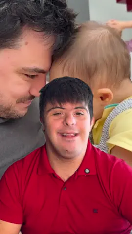 O irmão do @Felipe Neto nasceu com síndrome de Down. Será o grande amor da vida dele! #foryou #viral 
