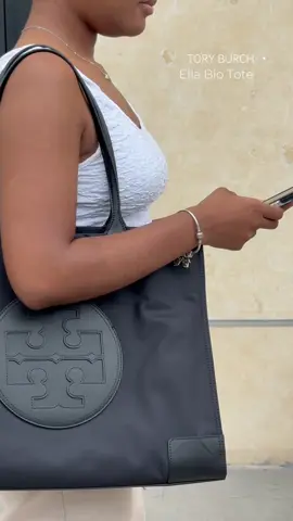 The tote that always understands the assignment. The Tory Burch Ella Tote is spacious, stylish, and made to move with you. 🏷️ Pre-loved: $30,000 JMD 🏷️ Brand new: $40,000 JMD 💌 DM to make it yours