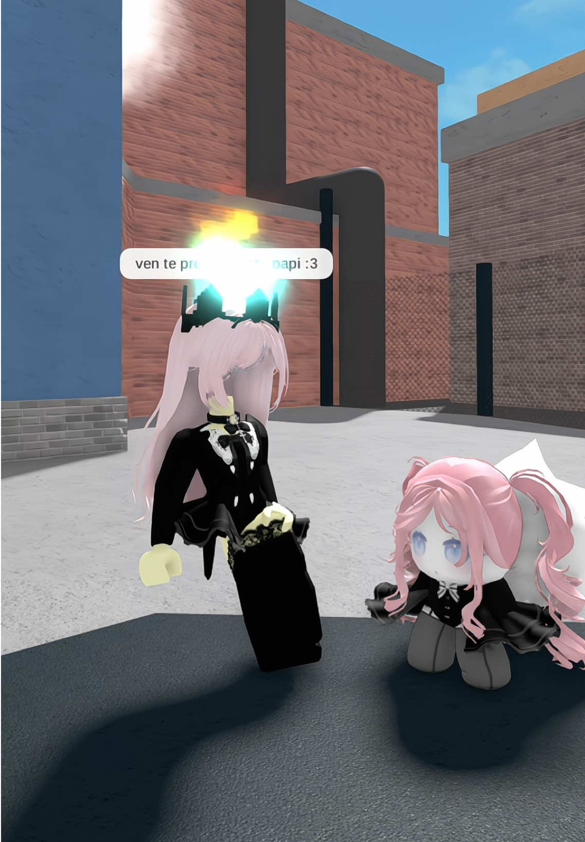 Quien es ?? El cuyeyo 😝🤍🩷🎀 . . Cd:@𝐕𝐈𝐈恋  #robloxfyp #humor #tiktokviral #roblox #cuyeyo #robloxianos #trendroblox #gelyroblox #fypシ゚ 