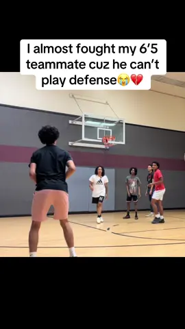 YouTube - jjisfamous2 #fyp #foryoupage #viral #funny #basketball 