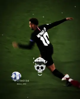 O melhor driblador da história 😮‍💨 #neymar #neymarjr #neymarskills #skills #psg #barcelona #futebolbrasileiro #dribles 