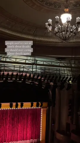 I love pretty theaters #broadway #gypsyonbroadway #newyork 