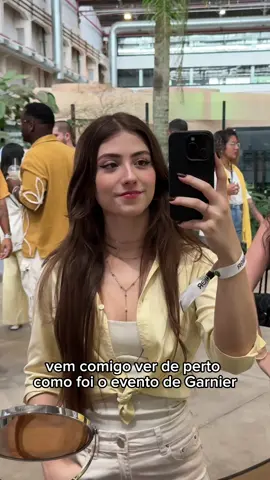 vlog de um dia incrível que @garnierbrasil me proporcionou✨  consegui me divertir e ainda aprender muito sobre o hidratante queridinho do TikTok 😍💛 qual foi a parte favorita do evento na opinião de vocês? ✨ #HidraLoversGarnier #HidratanteGarnier #Publicidade