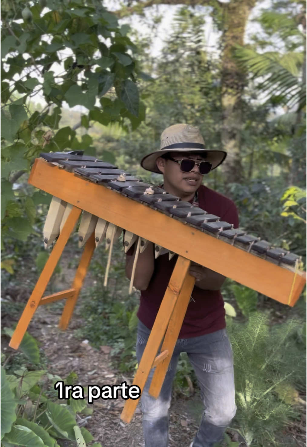 Vendiendo marimba el Paisa con chapulín y Antio mangera 😂😂#qanjobal #barillashuehuetenango #barillas #viral #barillas_huehue_guate🇬🇹 #chiste #viral 