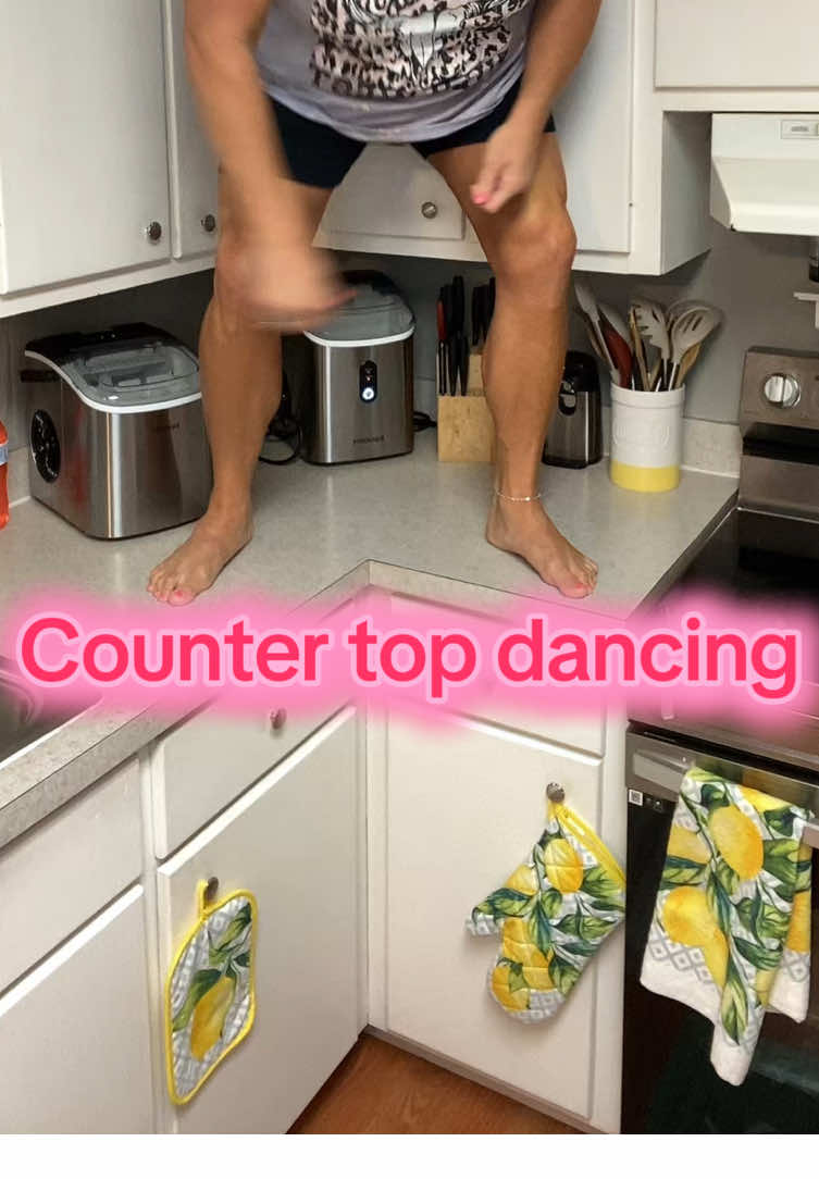 When your bestie challenges you to dance on the counters you have to do it ! No matter how crazy you look ! You only live once dance on the dang counter top ! #fyp #fy #dancing #besties #dance #dancechallenge #bardance #countertop #challanges #memories #liveyourbestlife #fypシ #contentcreator #funny #engagement #reposting 