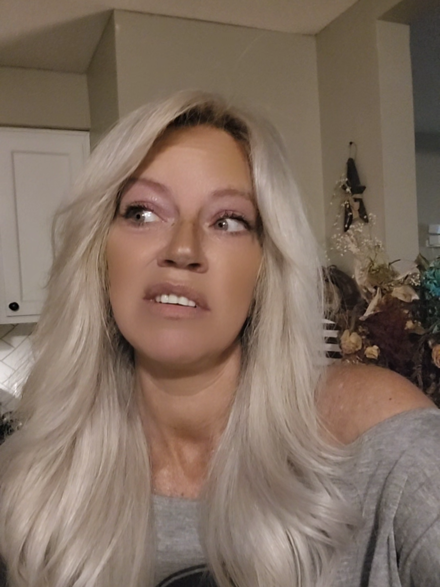 hey I've made some new friends and had lotsa laughs with the responses 🤣  it's okay! I promise! but I'm sorry if you didn't get the joke.. I am! 🙌🏻🫶🏻 #funny #joke #silly #fyp #trend #trending #mandiesue 