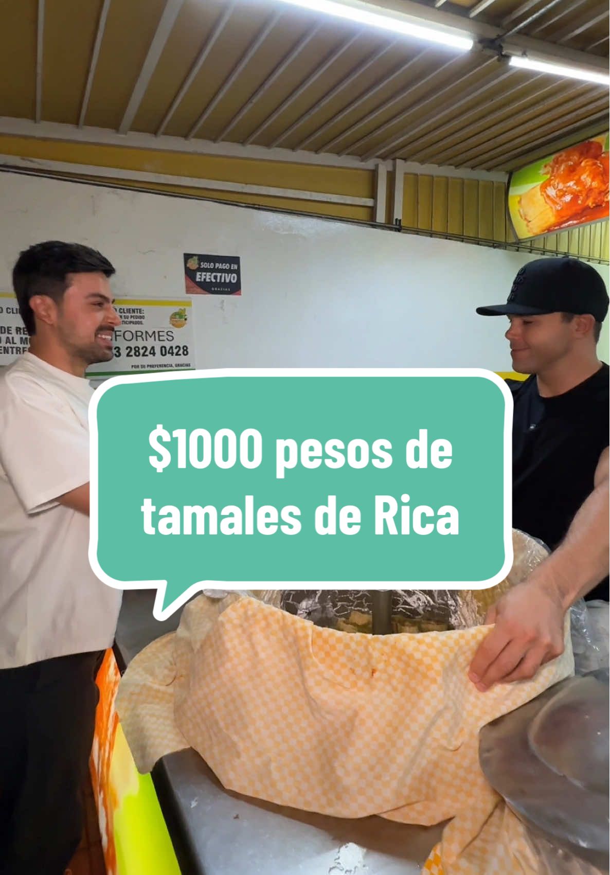$1000 pesos de tamales en @elpastordelrica 🫔 con @Ricalvarez01 🤗