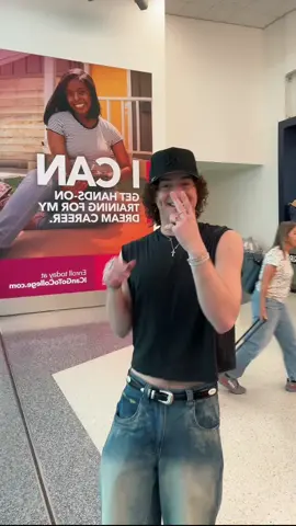 Had to hit my airport dance right before I boarded cause duhh