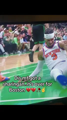 How the hell this even happen 😭 #bostonceltics #knicks #playoffs #NBA #basketball #fyp 