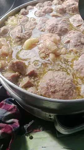 monggo sampun buka bakso cak ri lamongan (depan puskesmas sukolilo barat)  #kenjeransurabaya  #pecintabakso  #suramaduviral  #baksoberanak  #kulinermadura  #fyp 