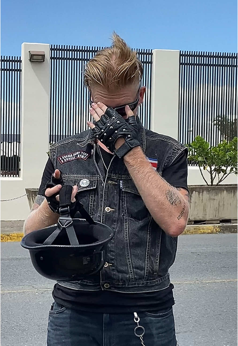 “Motorcycles are the poetry of motion…” #actor #stuntman #biker #motorcycle #costarica #puravida #hollywood #freedom #enjoy #valsorokin 