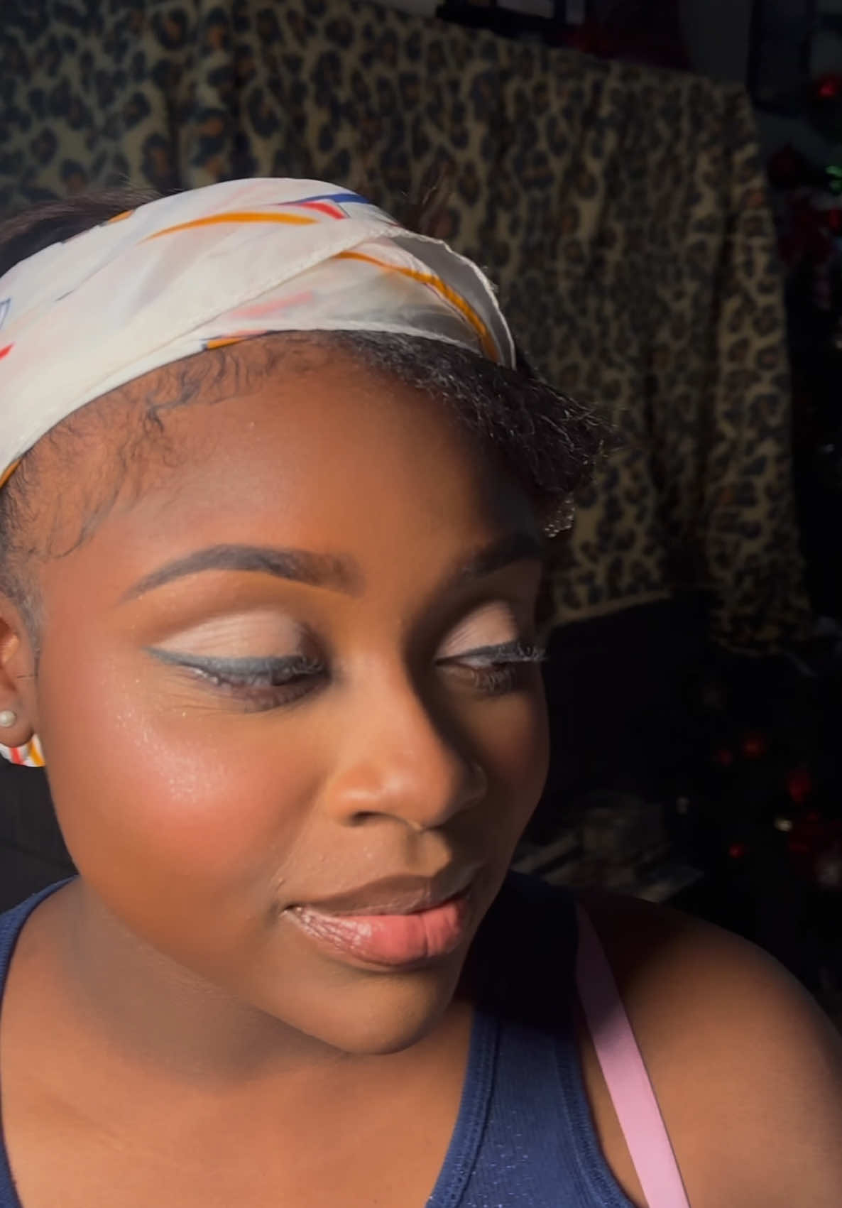 💕  #nolashlook #rairose #prommakeup #naturalmakeup #graduationmakeup #houstonmua #springtxmua #thewoodlandstxmua #softglam #beauty #fyp #brownskinmakeup 