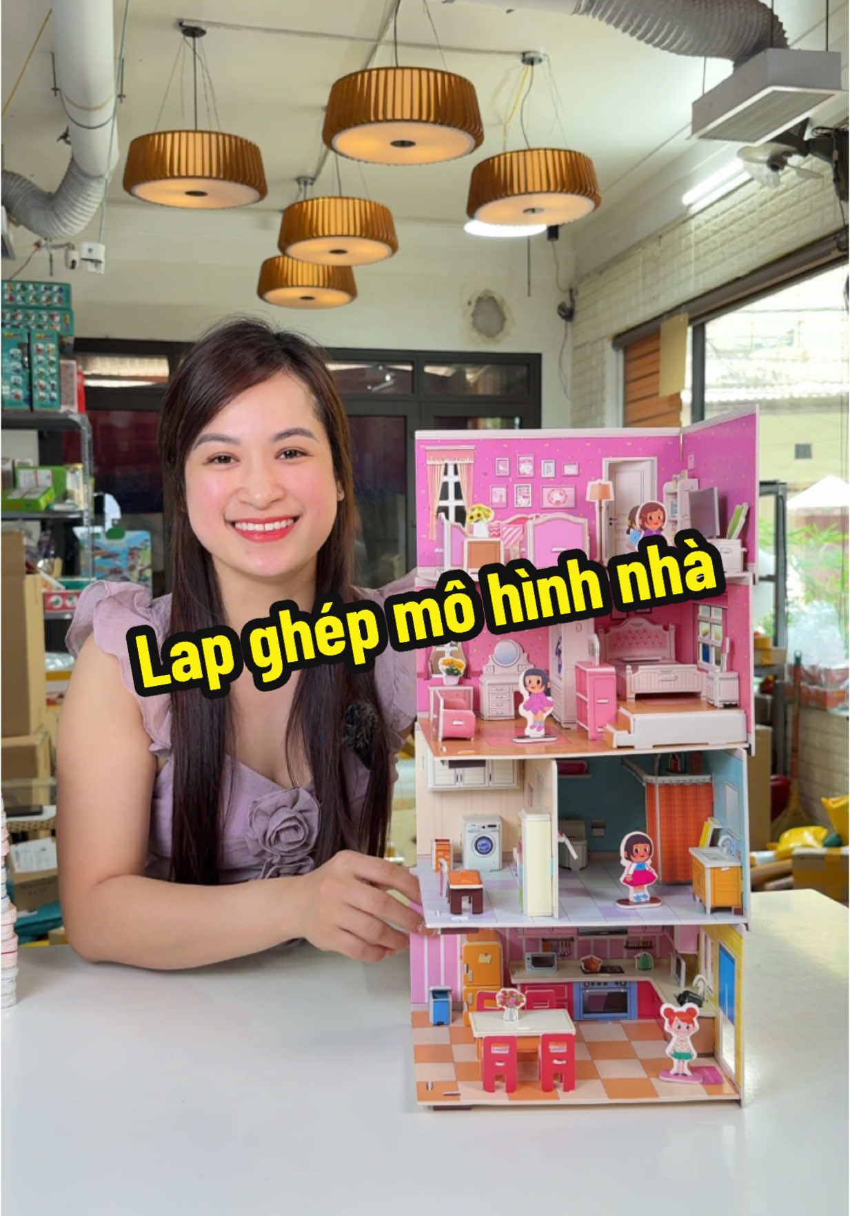 Ban đầu cứ nghĩ là bé nhà mình không thích nhưng thật bất ngờ là sau khi Ghép xong 1 bức bé lại muốn ghép những bức khác nữa rất hăng say mê mẩn . Quên luôn chiếc điện thoại ! #mohinhlapghepnha #cohoaidochoi 