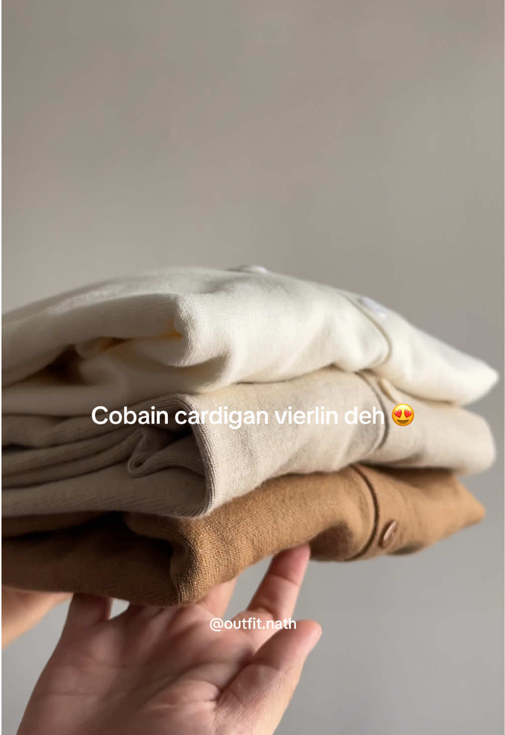 Plis kalian musti punya satu ni cardigan 🫵🏻 #cardigan #cardiganoutfit #cardiganknit #cardiganrajut 