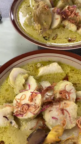 Lontong Tuyuhan Khas Rembang, monggo dahar rumiyin 😁👌 #lontongtuyuhan #rembang #viral #rembang24jam #kuliner #fyppppppppppppppppppppppp 