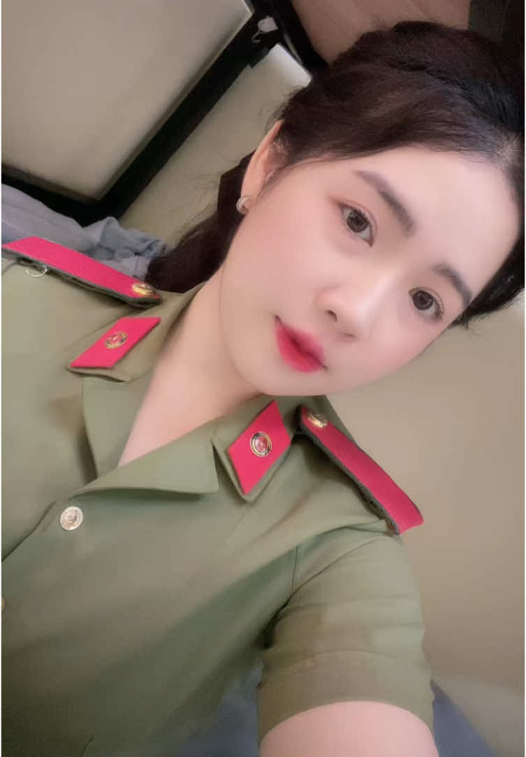 Em thề đấy😜#gáilaos🇱🇦 #tiktok #ສາວຫລວງພະບາງ #ຟິດດດດ✨ #t03 #hocvienchinhtricongannhandan #fypシ゚viral #vietlao🇻🇳🇱🇦 