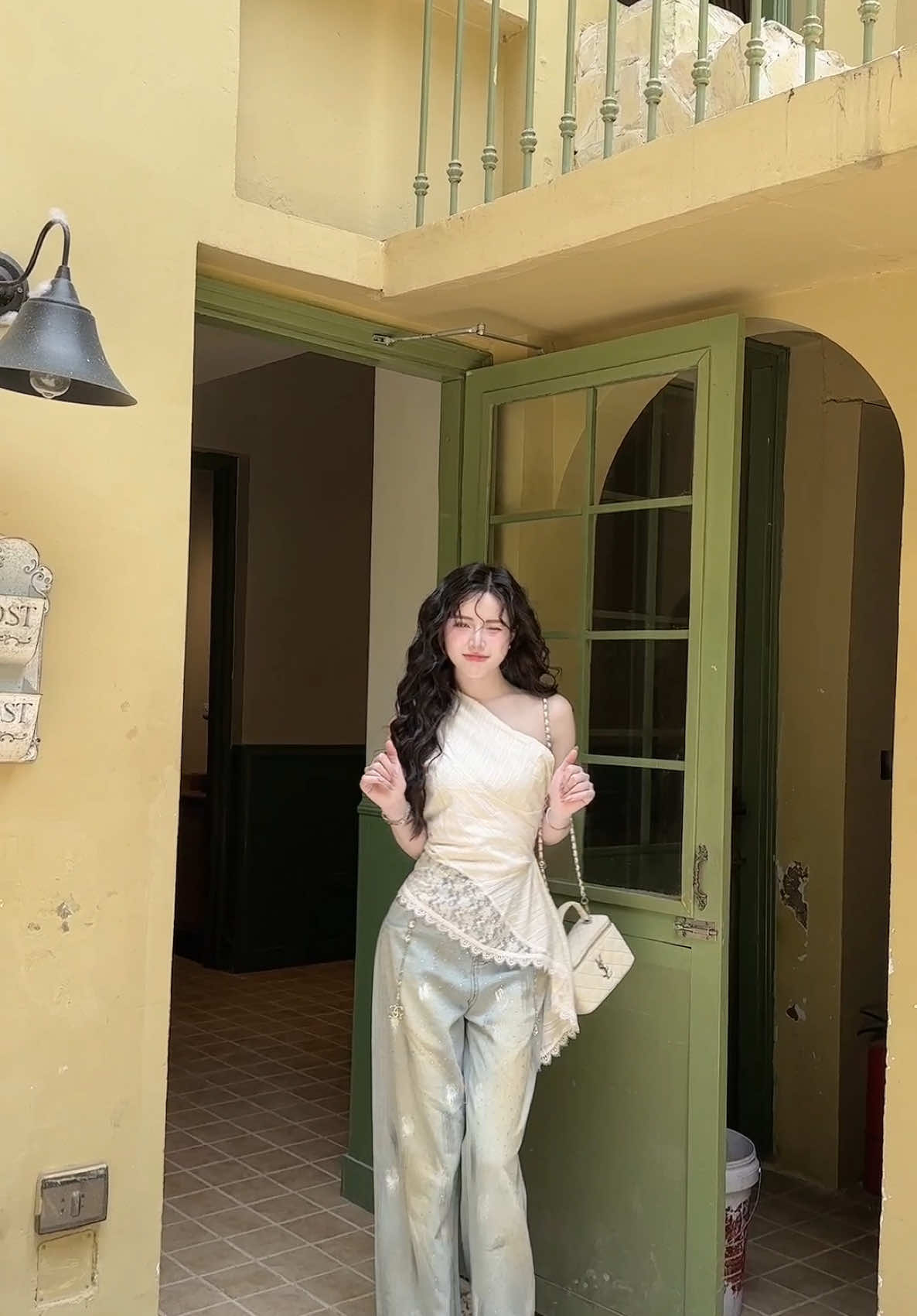 Mùa hè là mùa của những cô em sôi động 😂#xuhuong #thinhhanh #lananhclothing2 #phoidoxinh🥰 #thoitrang #haihuoc #giảitrí 