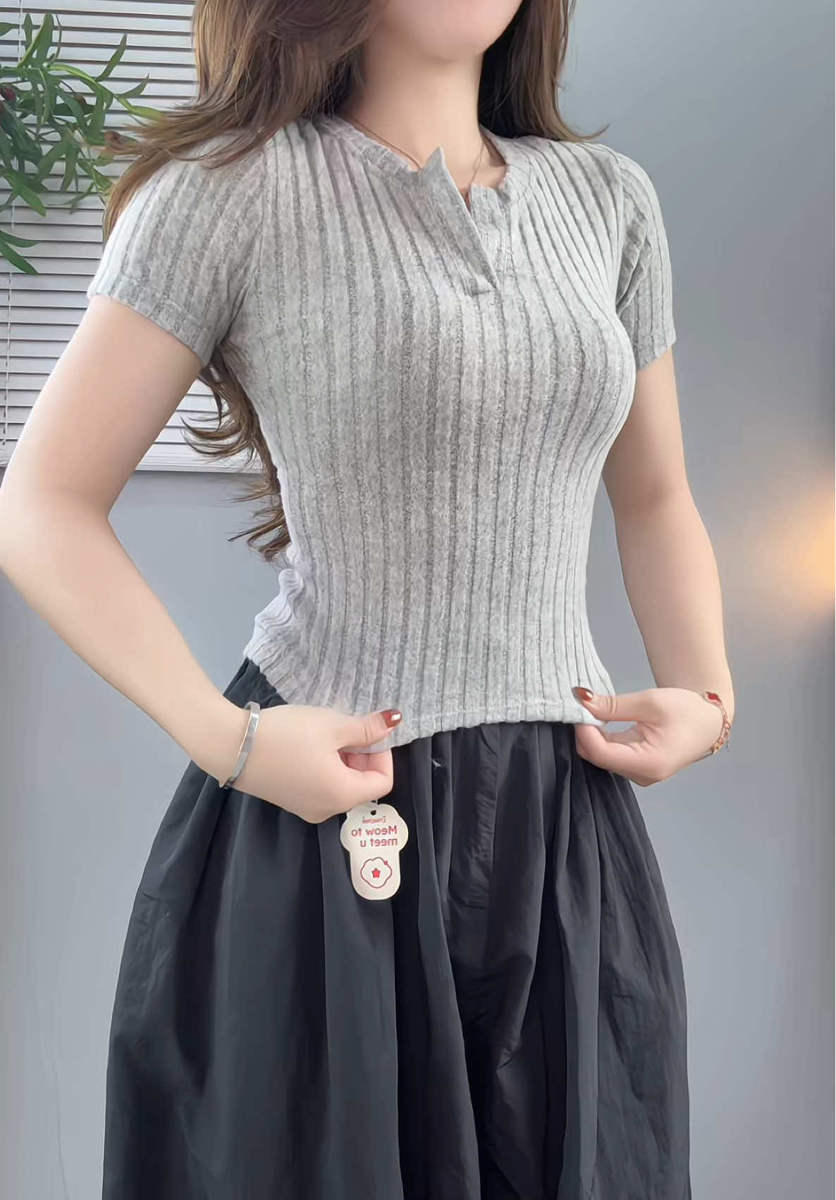 Áo thun ôm mềm mịn 