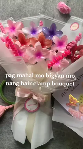 Ang tanong mahal kaba??  #fyp #fybシ #hairacessories #Highlights #bouquet #foryoupage  #hairclip 