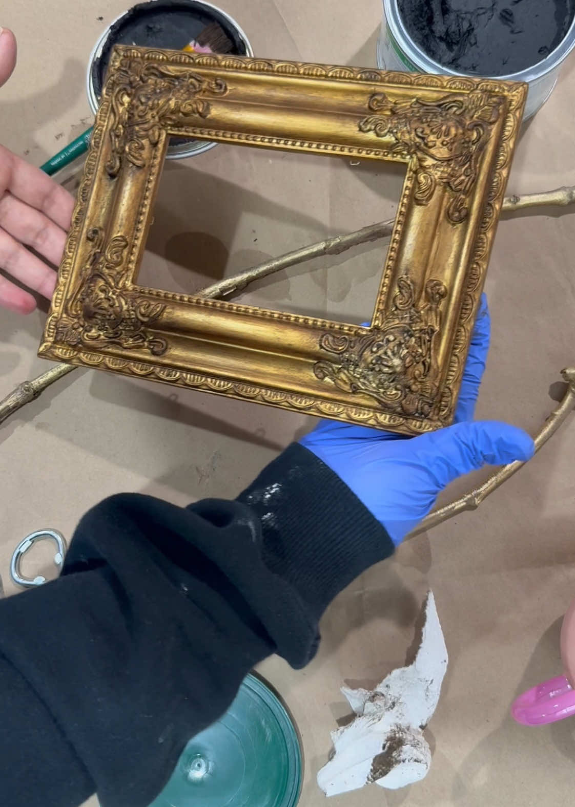 ✨ From Plain to Vintage Gold ✨ You won’t believe this transformation 😍 This started as a plain white wooden frame… and after a few fun steps (spray, paint, and wax!), it turned into this antique-style golden beauty! It was my first time trying this DIY technique and I’m honestly obsessed with the result. 💛 A special thank you to @Anna for inspiring me to try this! I learned so much from her video. 🙏🏼 👉 Watch the process step-by-step 👉 Save this if you love DIY home decor 👉 Would you try this? Let me know in the comments! #DIYHomeDecor #VintageStyle #FrameMakeover #BeforeAndAfter #FurnitureFlip #GoldenFrame #UpcycledDecor #DIYTransformation #HomeDecorInspo #CreativeProjects #CraftyMom #FirstTimeDIY #InteriorDetails #AntiqueVibes #HandPaintedLove #ThankYouAnna