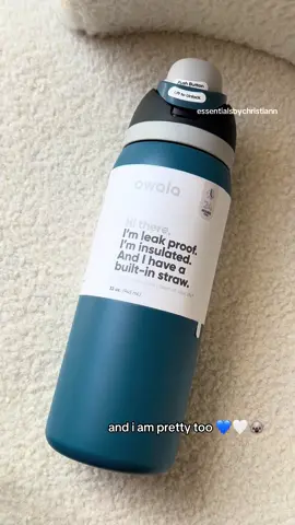 sooooo pretty 🐨🤍💙 #blueoasis #owala #owalalife #owalafreesip #o 