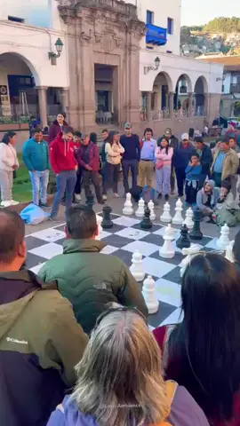 Giant Chess Game in Cusco ♟️ #cusco #cusco_peru🇵🇪 #cuscoperu #cuscotiktok #cuscotiktok🇵🇪 #cuscoperu🇵🇪 #chesstok #ajedrez