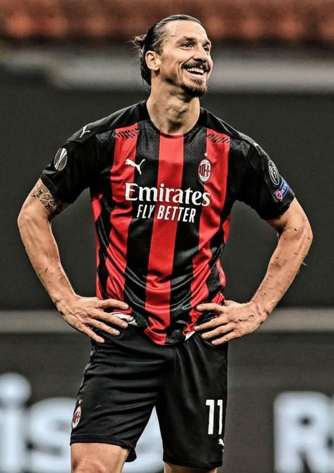 Zlatan Ibrahimovic Wallpapers for free. Do you still remember this player? His goals were legendary. When he played, it was game over. Which player do you want to see next? Comment and like for more… You definitely don’t want to miss out! #4kwallpaper #8kwallpaper #fußballspieler #spain #schweden #ibrahimovic #footballtiktok #legend #acmilan #barcelona #tattoo #king 