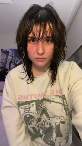 the way it just moves my pimple #Inverted #fyp #symmetry 