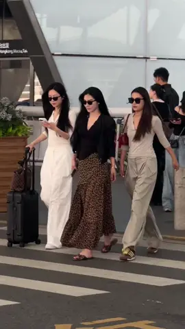 #thuytienfashion #quanaoquangchau 