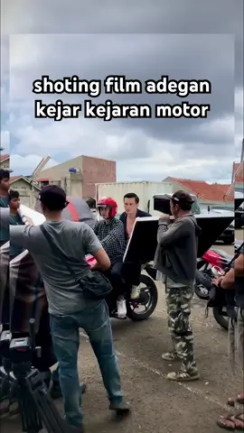 pasti penonton pada bingung gimana cara shoting nya kalo adegan begini  #fypage #fyp #fypdonggggggg #shotingfilm 